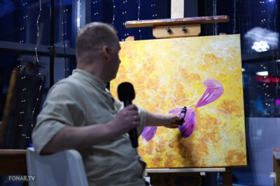 Мартовский Котт. В Белгороде презентовали проект длиною в тысячу холстов и 15 лет