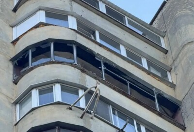 FPV-дрон ударил по многоквартирному дому в Белгороде