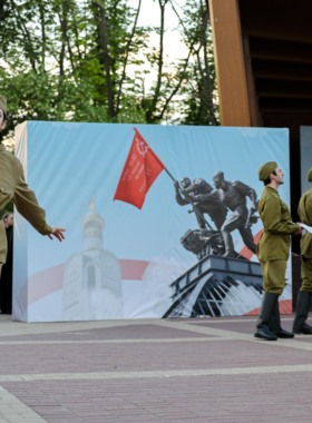 В Белгороде провели бал Победы